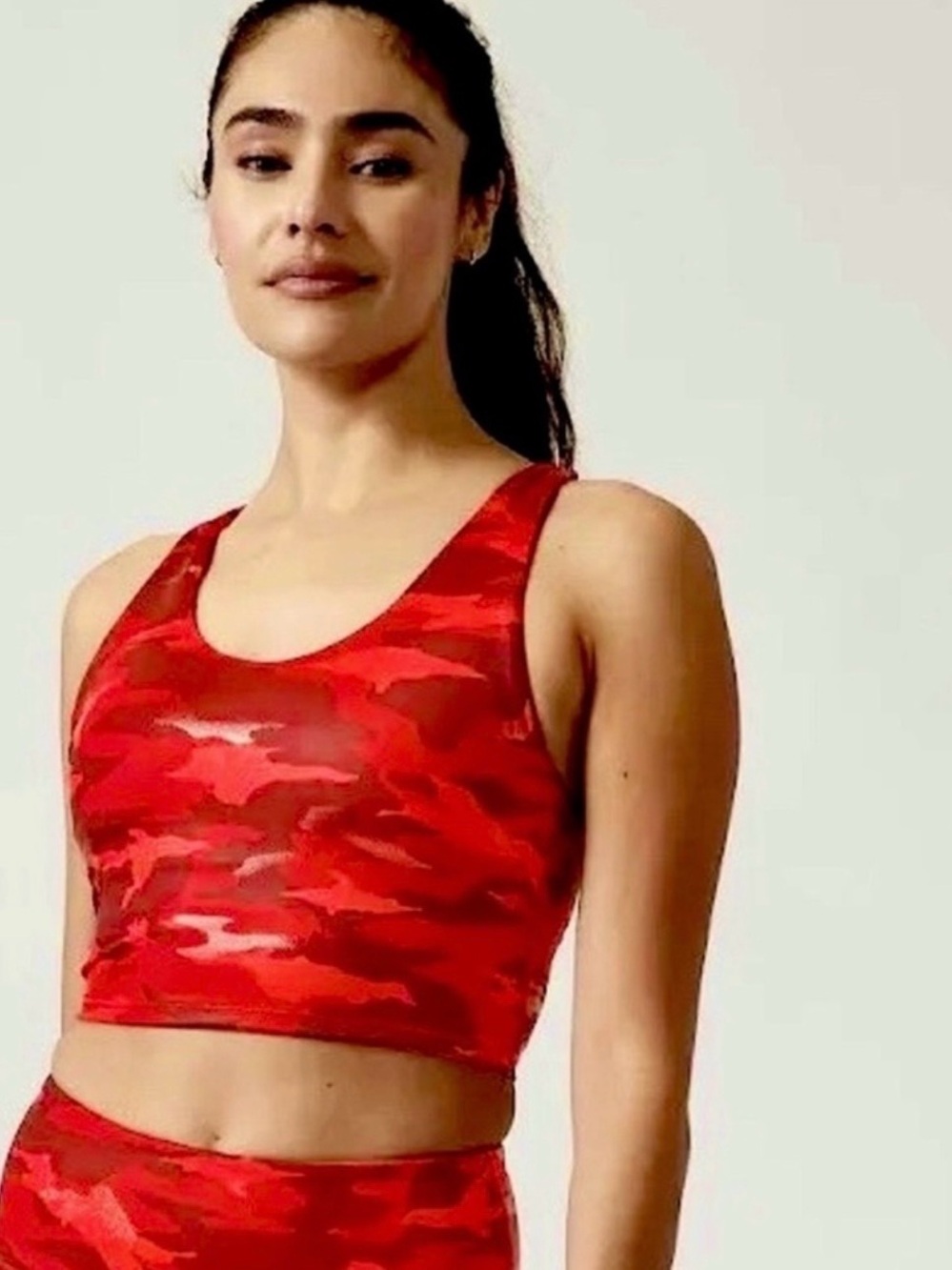 ATHLETA‎ | Red Metallic Detail Camouflage Ultimate Crop Top Sports Bra Sz Medium